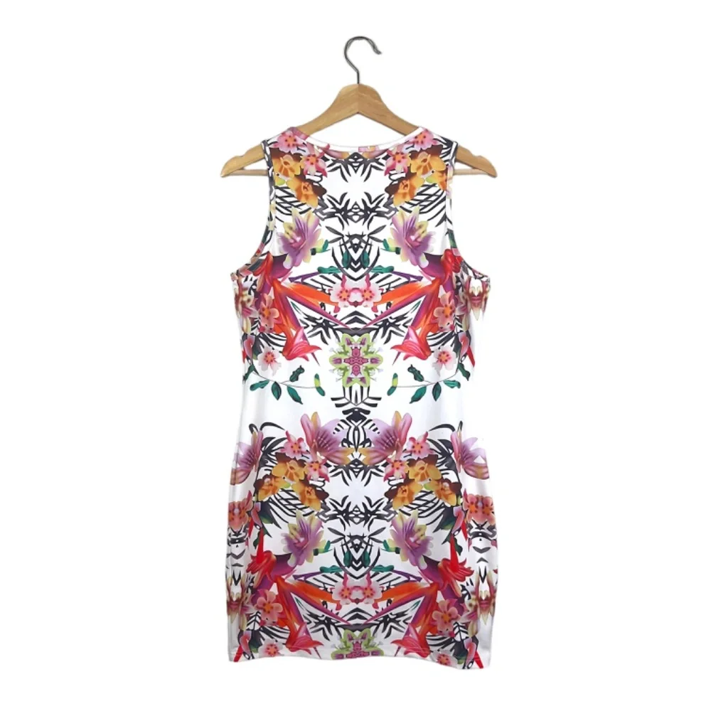 Vintage White Tropical Floral Dress - Picture 2 of 9